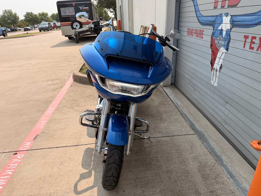 Road Glide®