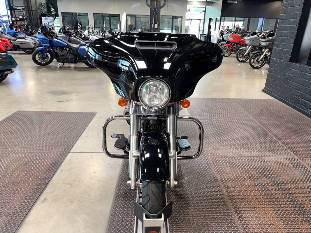 Street Glide®