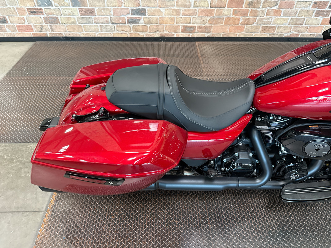 Road Glide®