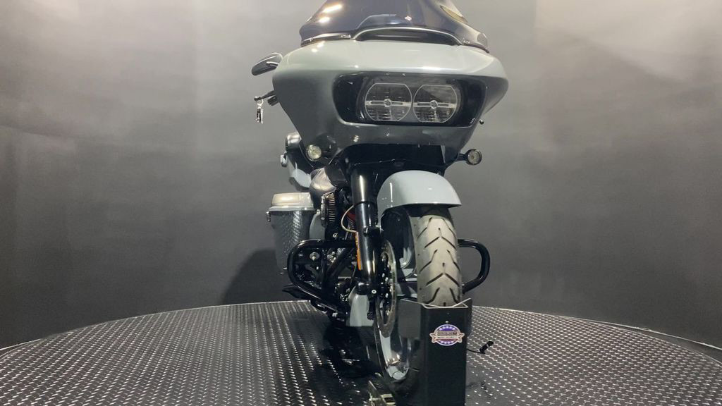 CVO® Road Glide®