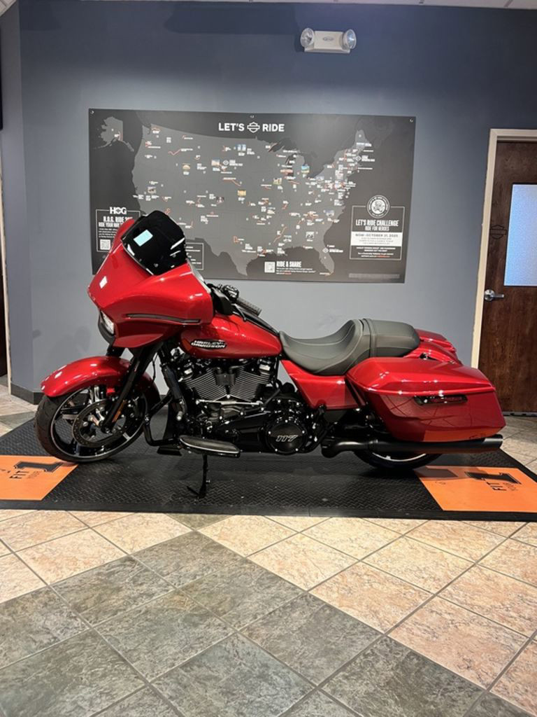 Street Glide®
