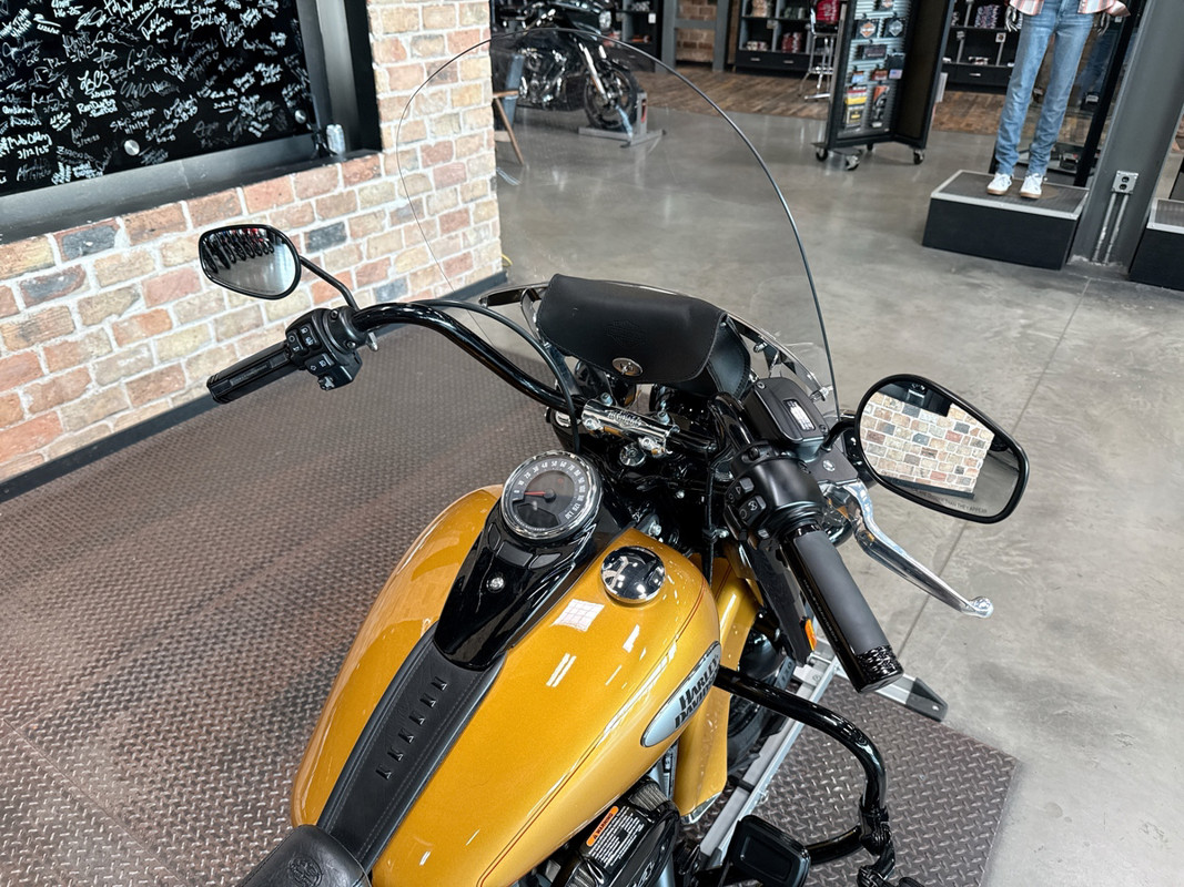 Heritage Classic 114