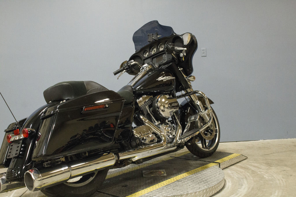 Street Glide®