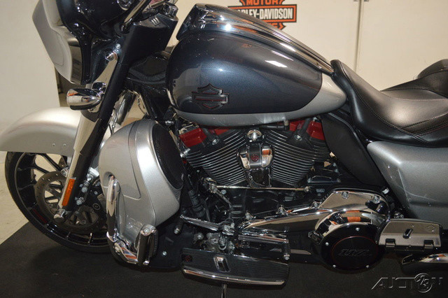 CVO® Street Glide®