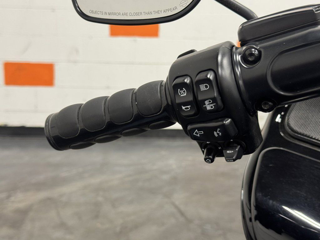 Road Glide® Special