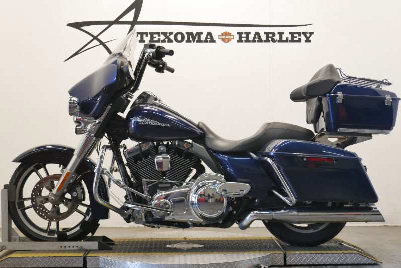 Street Glide®