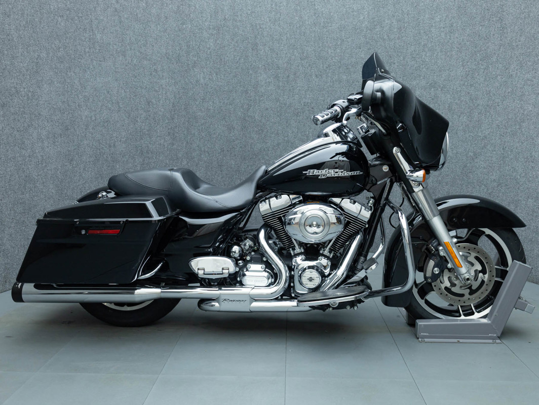 Street Glide®