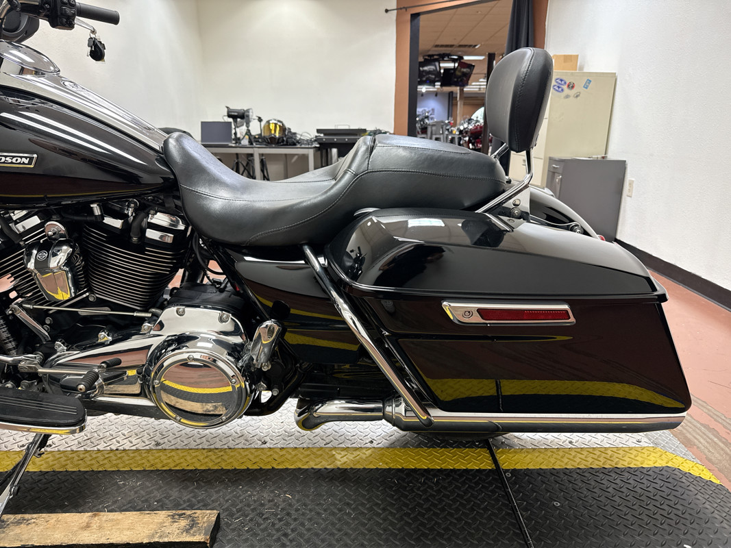Street Glide®