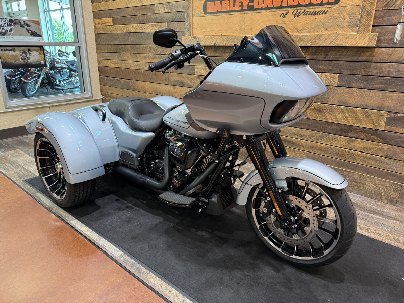 Road Glide® 3