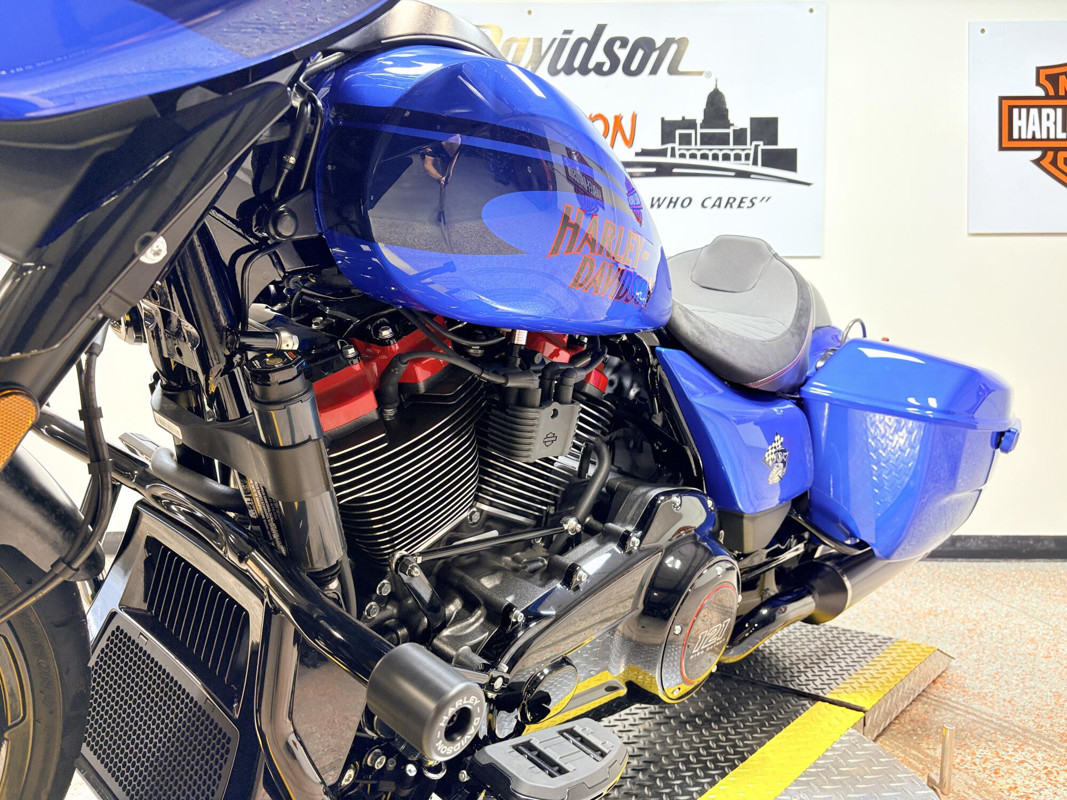CVO® Street Glide® ST