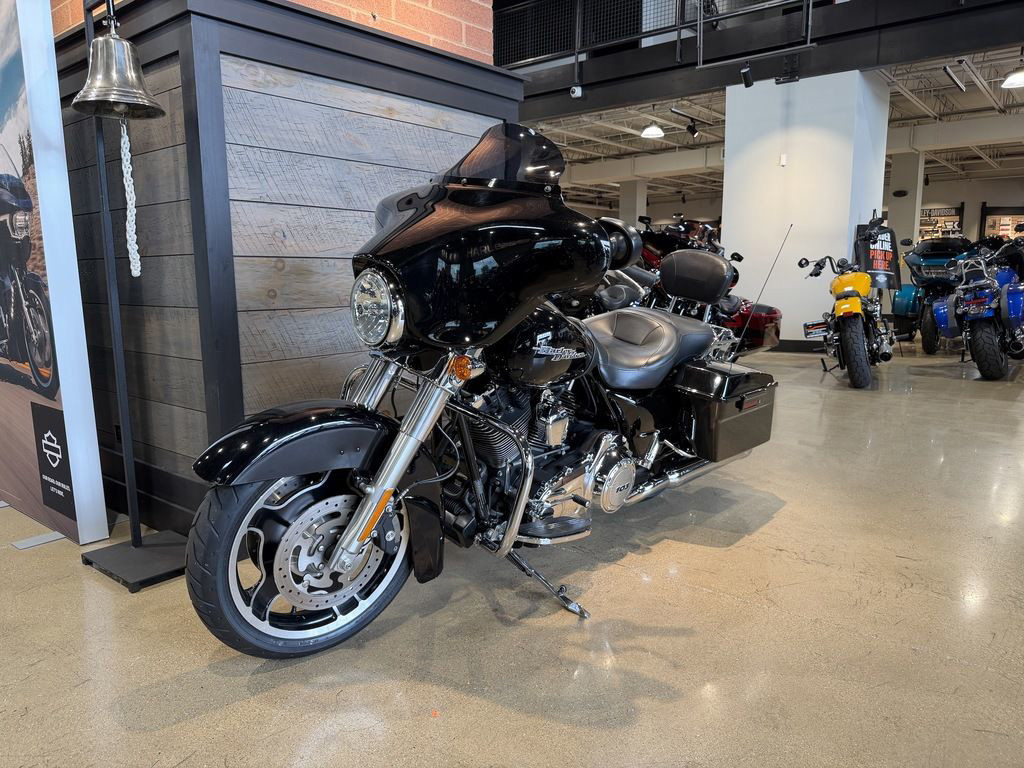 Street Glide® PowerPak