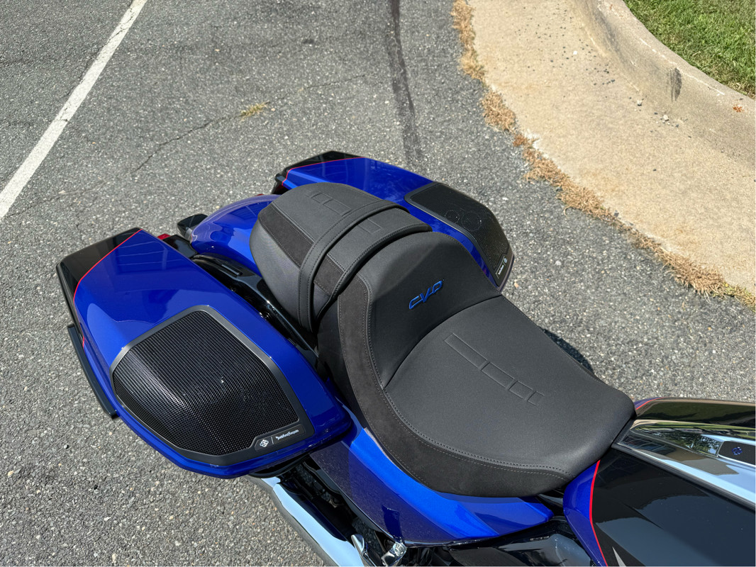 CVO® Road Glide®