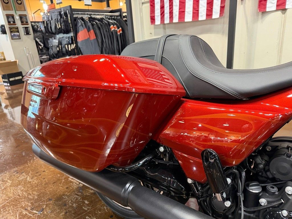 Road Glide®