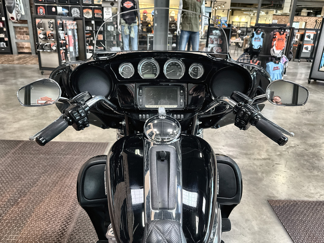 Electra Glide® Ultra Limited® Low