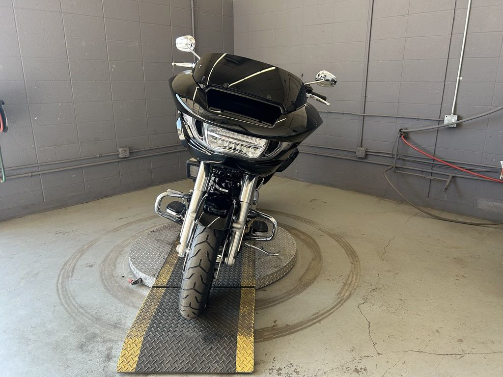 Road Glide®