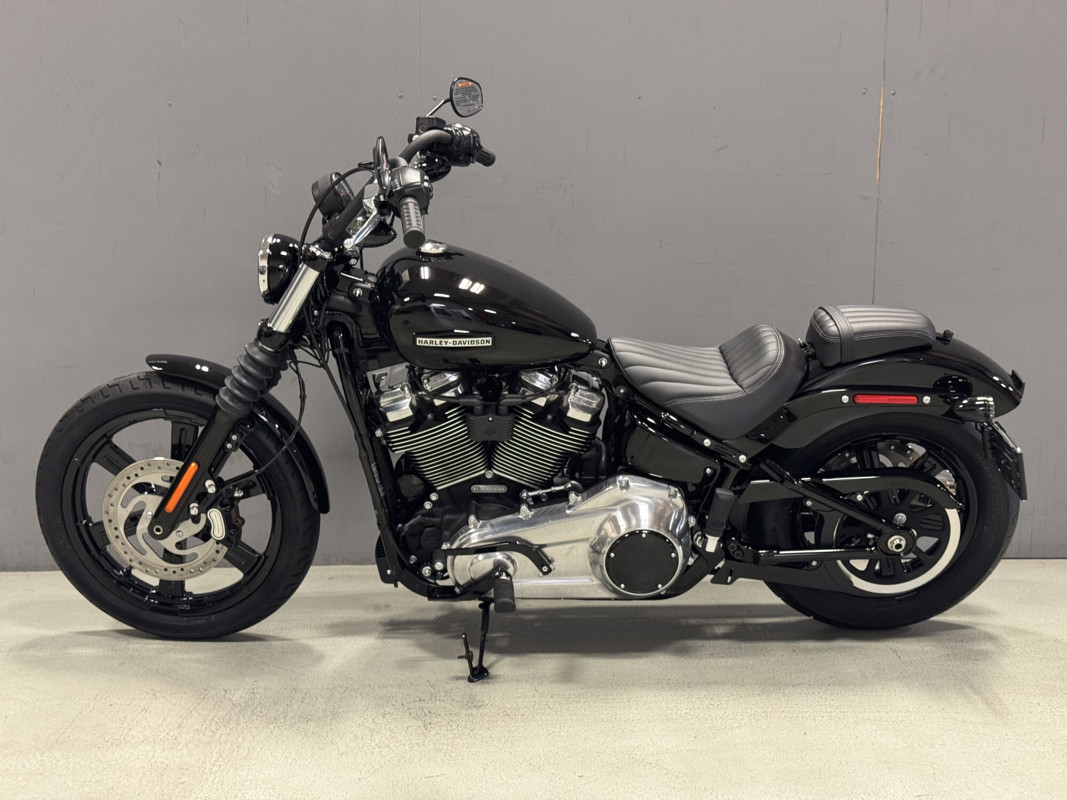 Street Bob®