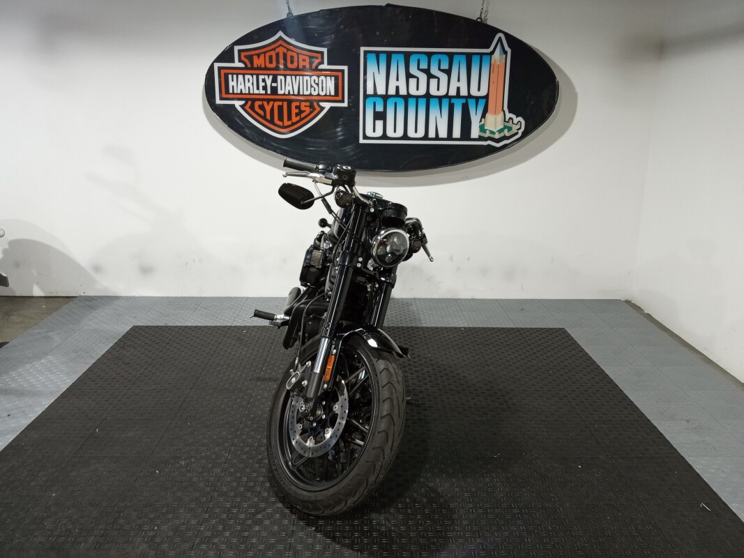 Sportster® Roadster®