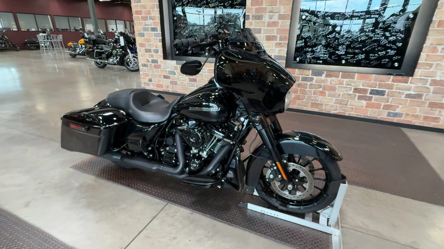 Street Glide® Special