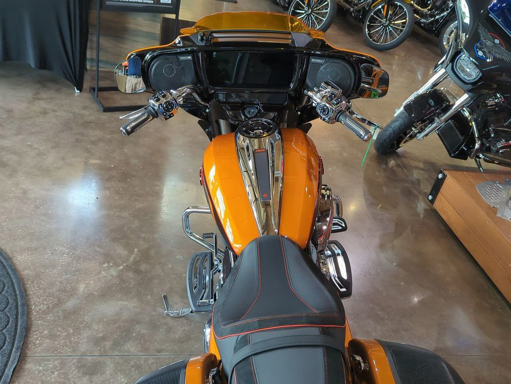 CVO® Street Glide®