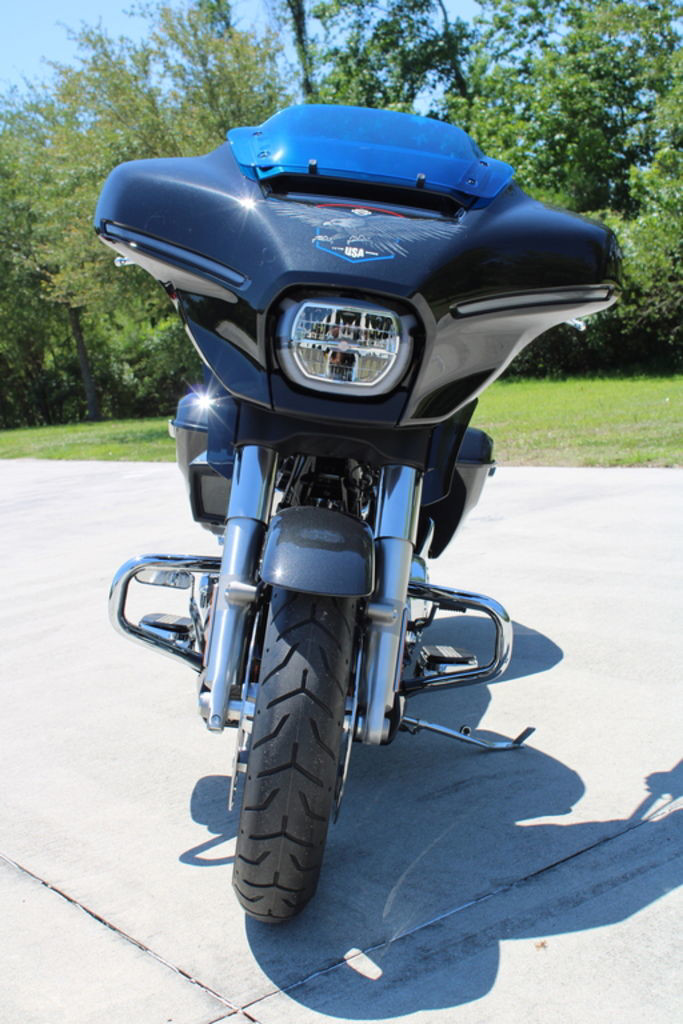 Street Glide®