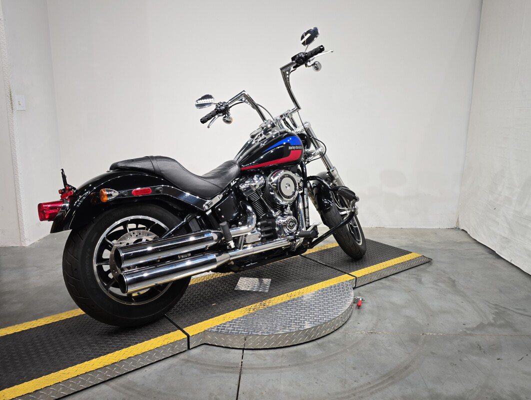 Softail® Low Rider®