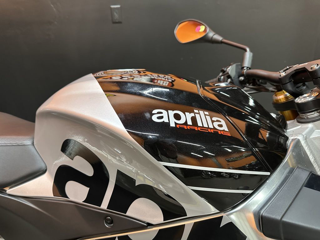 Tuono V4 1100 Factory