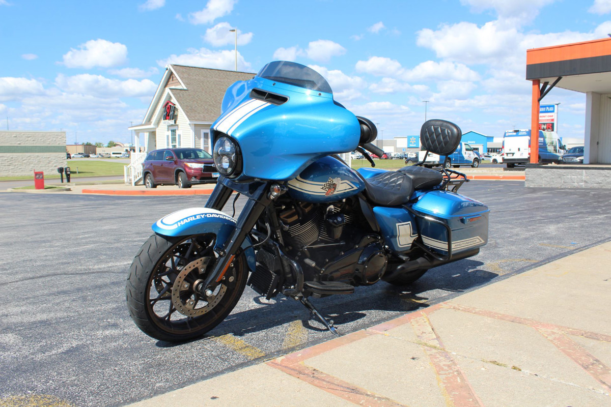 Street Glide® ST