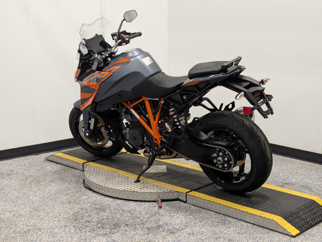 1290 Super Duke GT