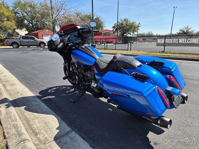 CVO® Street Glide® ST