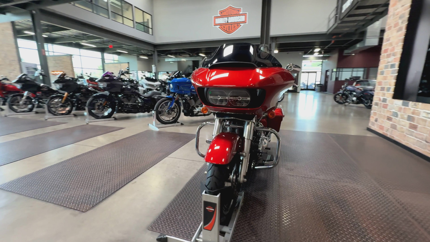 Road Glide®