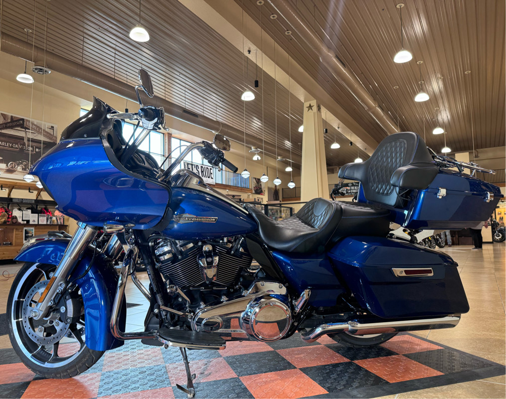 Road Glide®