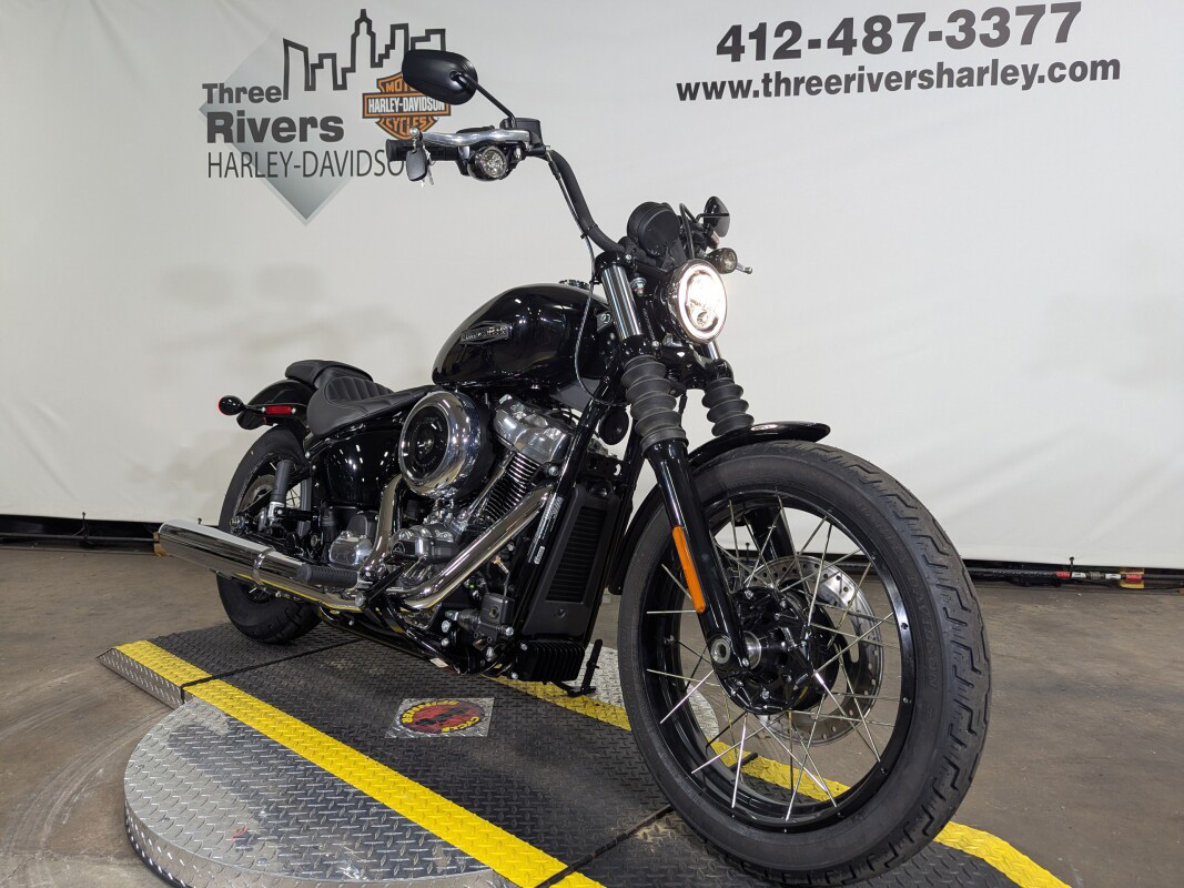 Street Bob®