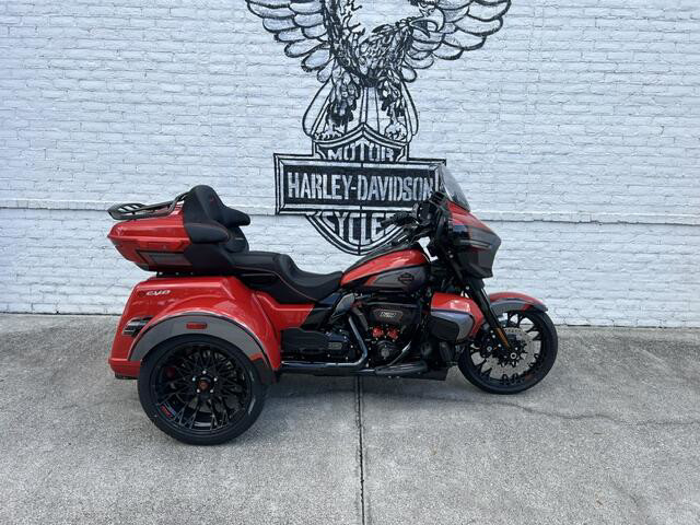 CVO® Street Glide® 3 Limited