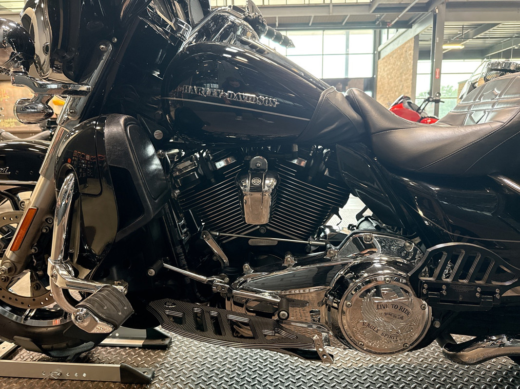 Electra Glide® Ultra Limited® Low