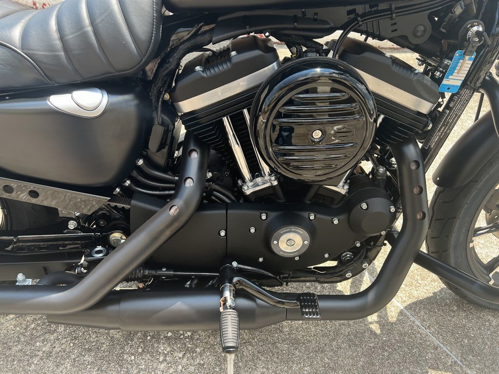 Iron 883®