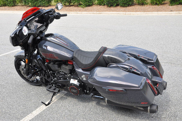CVO® Street Glide® ST