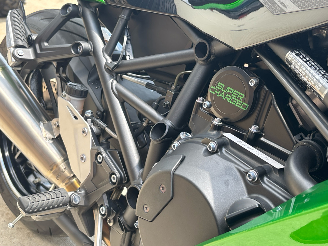 Ninja H2 SX SE	