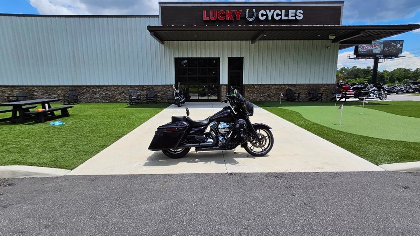 Street Glide® Special