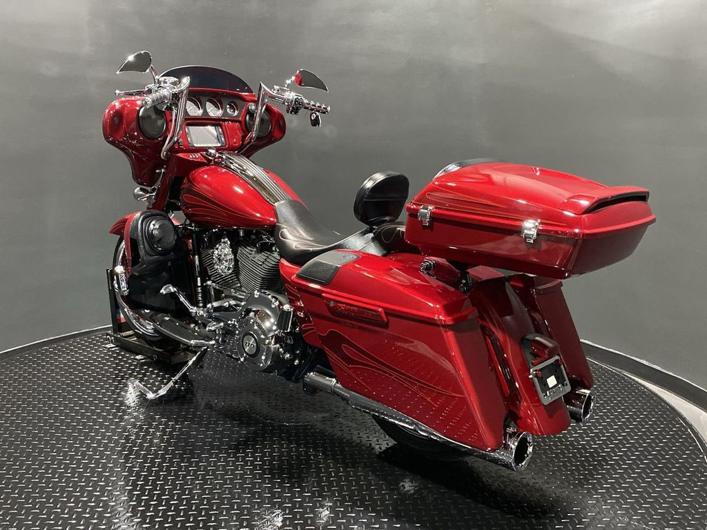 CVO® Street Glide®