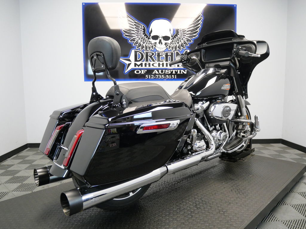 Street Glide®