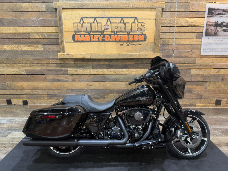 Street Glide®