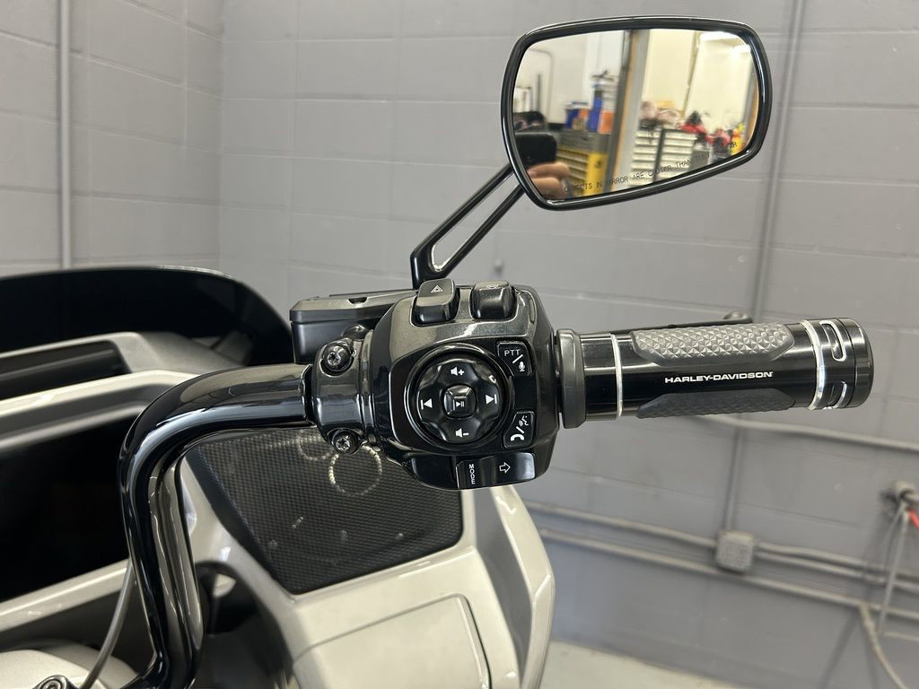 CVO® Road Glide®