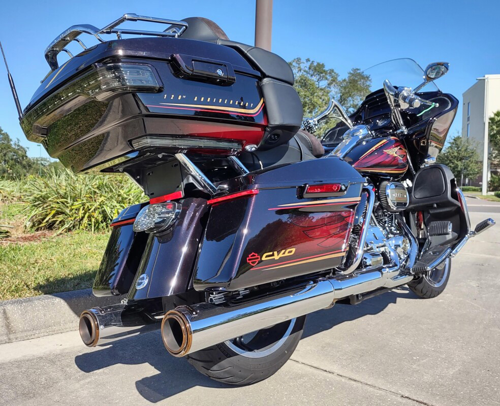 CVO® Road Glide® Limited Anniversary