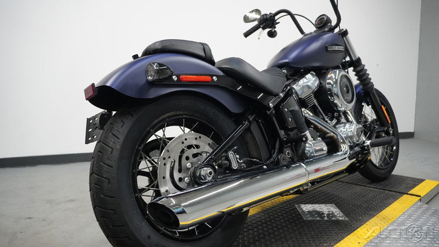 Street Bob®