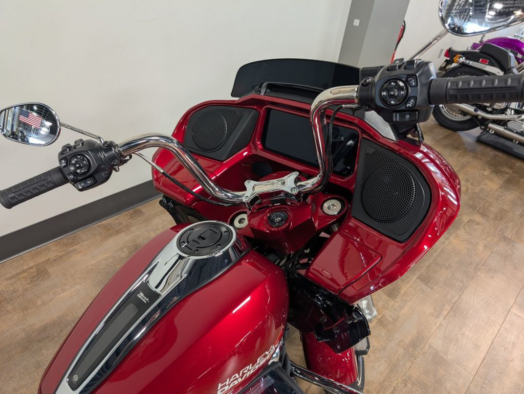 Road Glide®