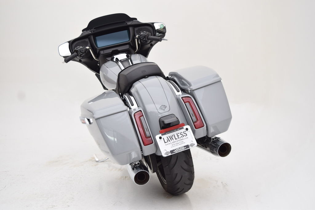 Street Glide®