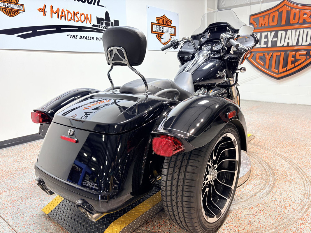 Road Glide® 3