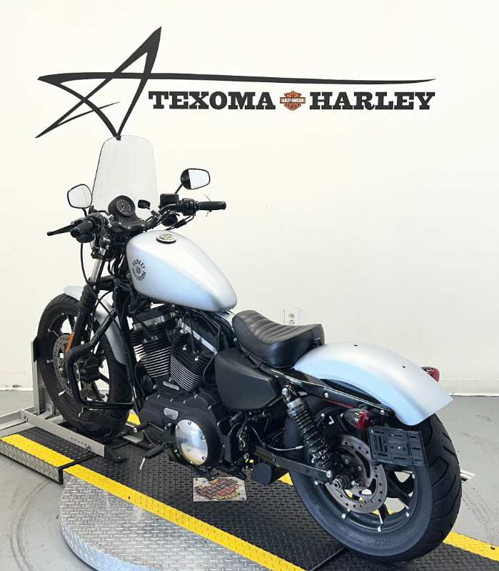 Iron 883®