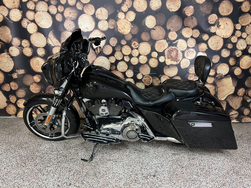 Street Glide® Special
