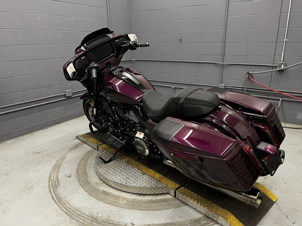 CVO® Street Glide®